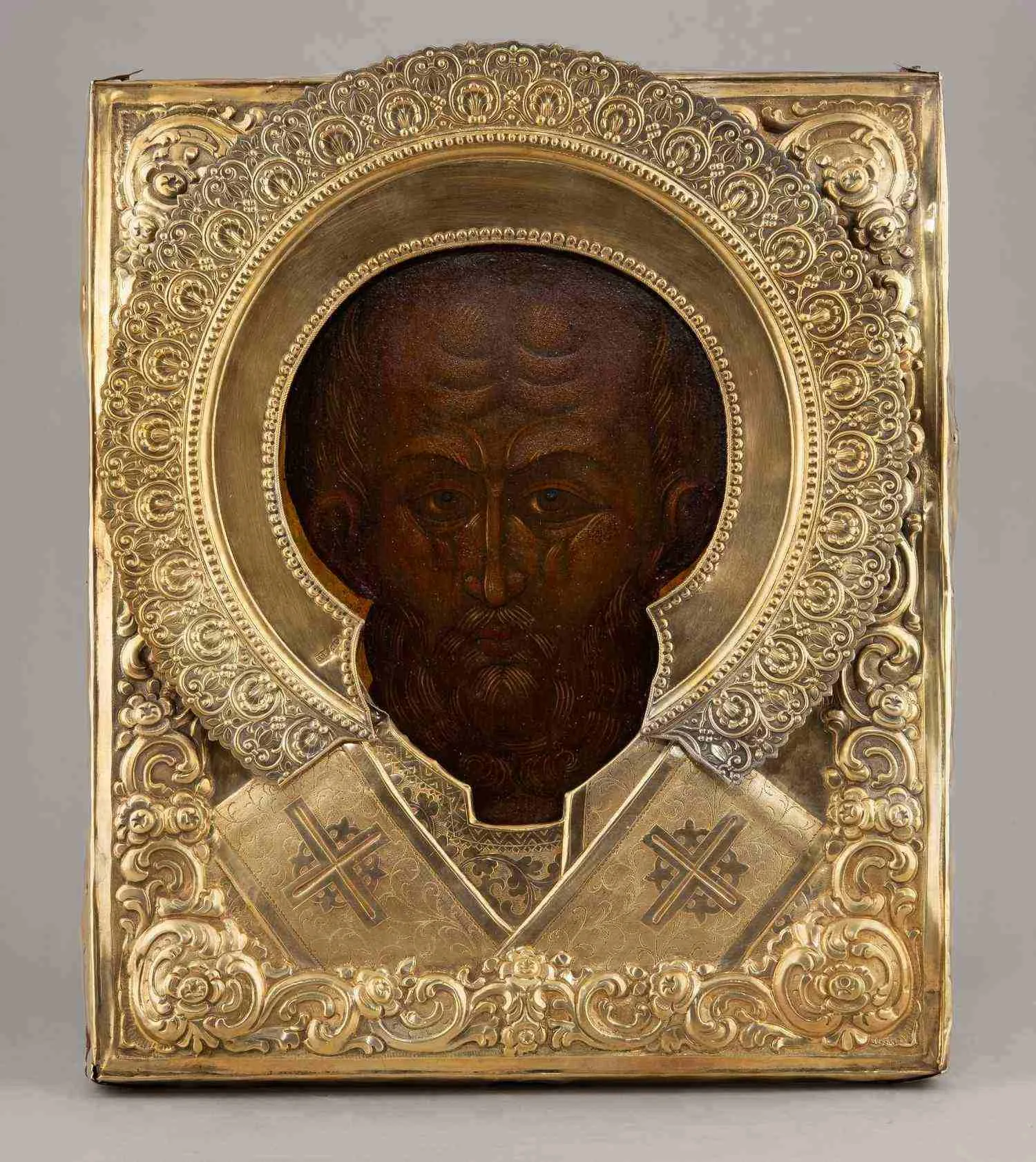 Икона «Николай Чудотворец» в серебряном окладе. Россия, Санкт-Петербург, мастер-монограммист «ЕГП», 1896.