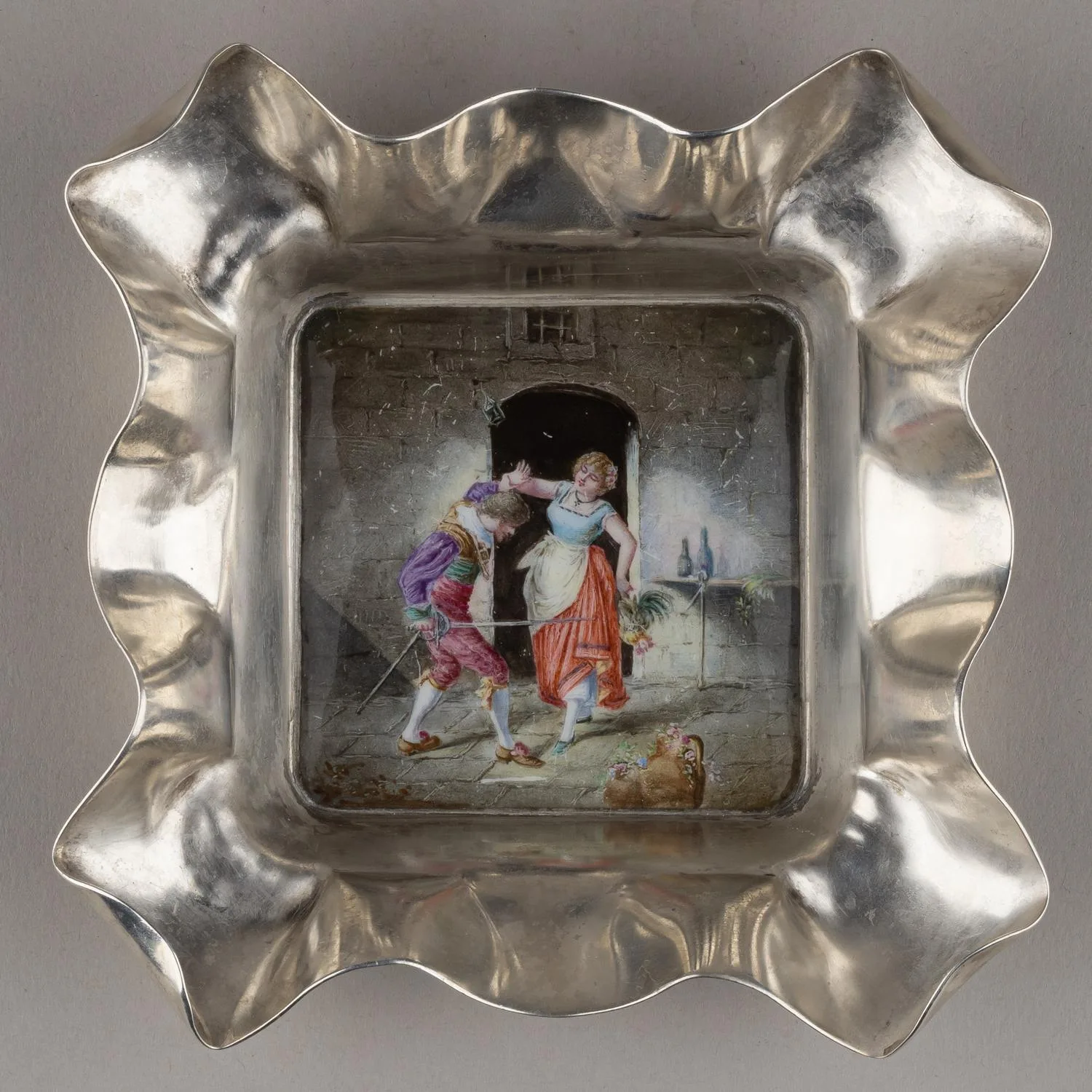 Пепельница с эмалевой миниатюрой. Западная Европа, 1880-1890-е годы.
