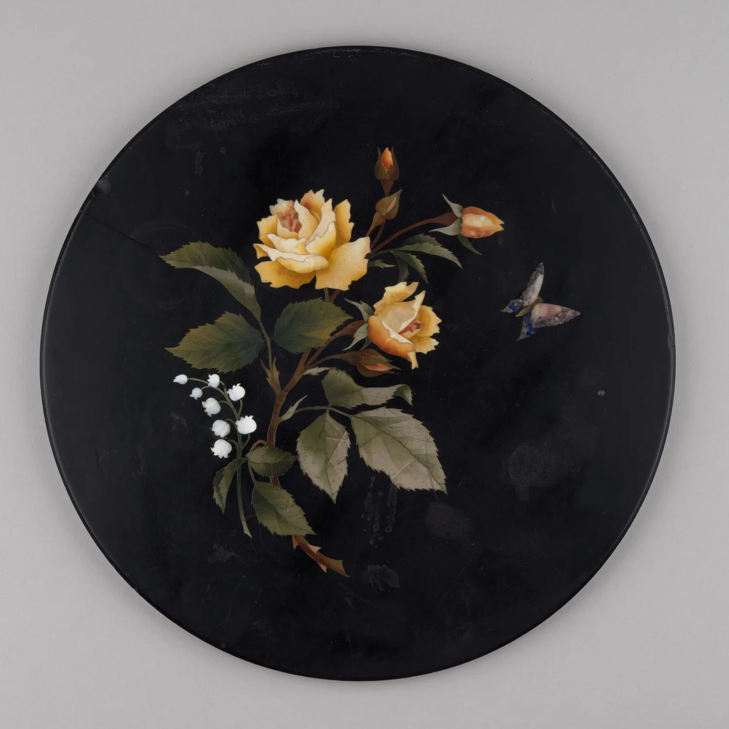 (Pietra dura) Панно с флорентийской мозаикой «Ландыш и роза». Италия, Флоренция, вторая половина XIX века.