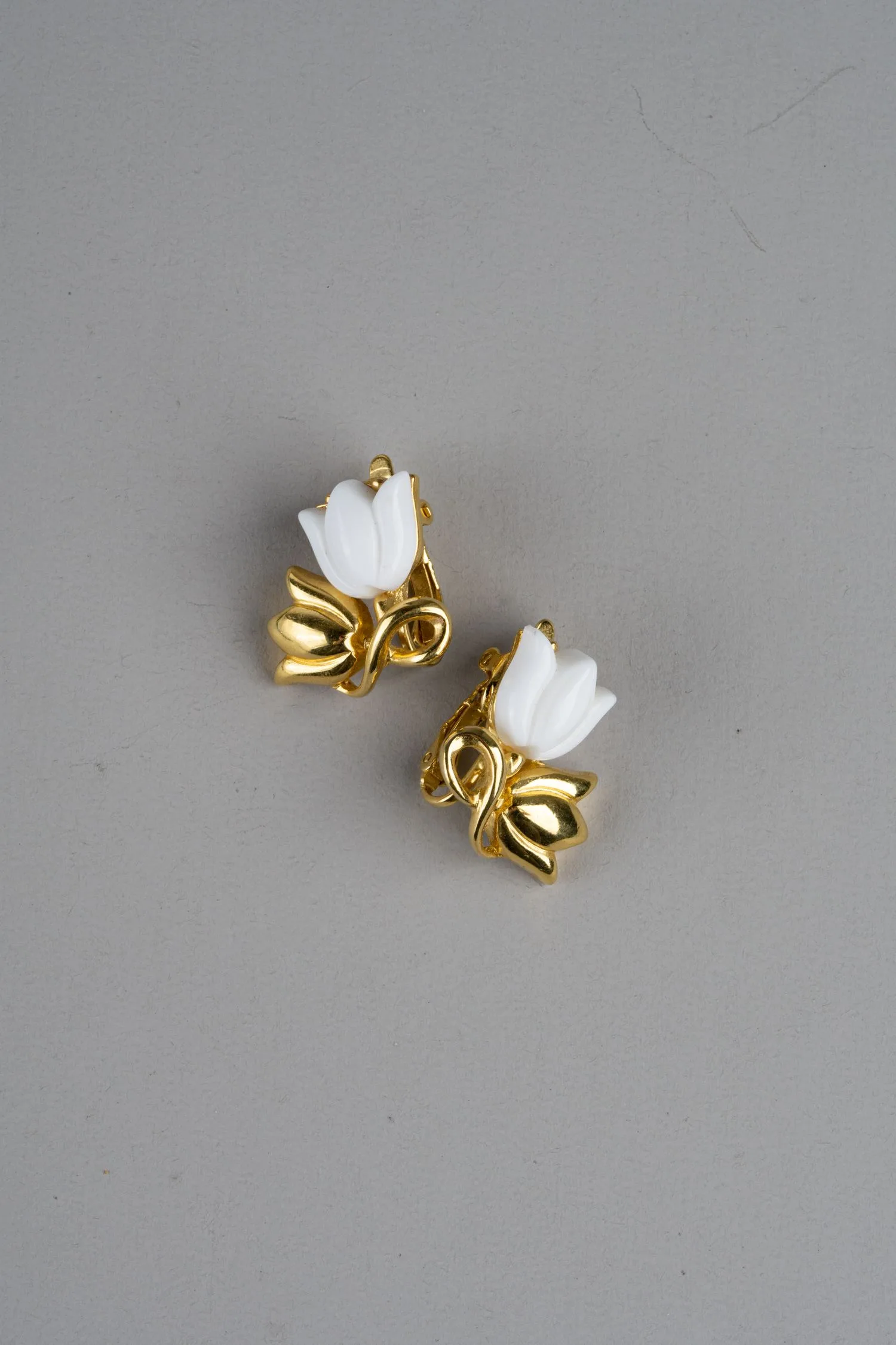 Серьги в виде колокольчиков. США, фирма Trifari, 1980-е гг.