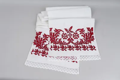 Рушник с вышивкой растительным узором. СССР, первая половина XX века.