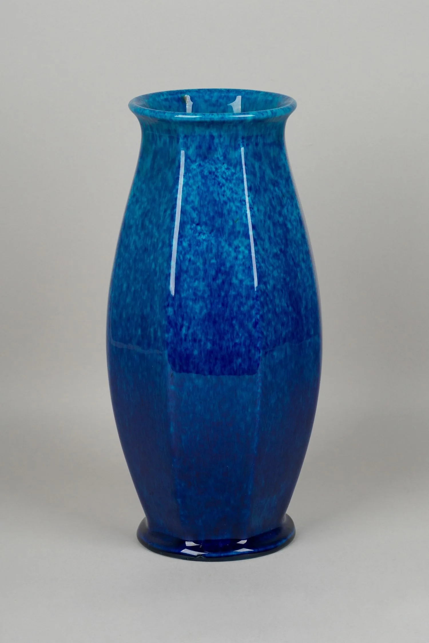 Ваза в стиле ар-деко. Франция, фирма Sevres, автор Paul Milet, 1910-1920 гг.