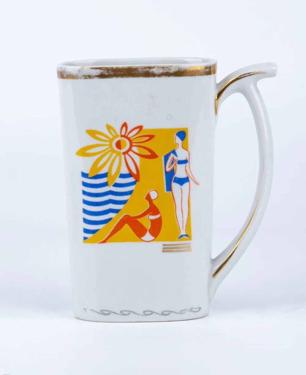 Поильник курортный. СССР, Дмитровский фарфоровый завод, 1960-е годы.