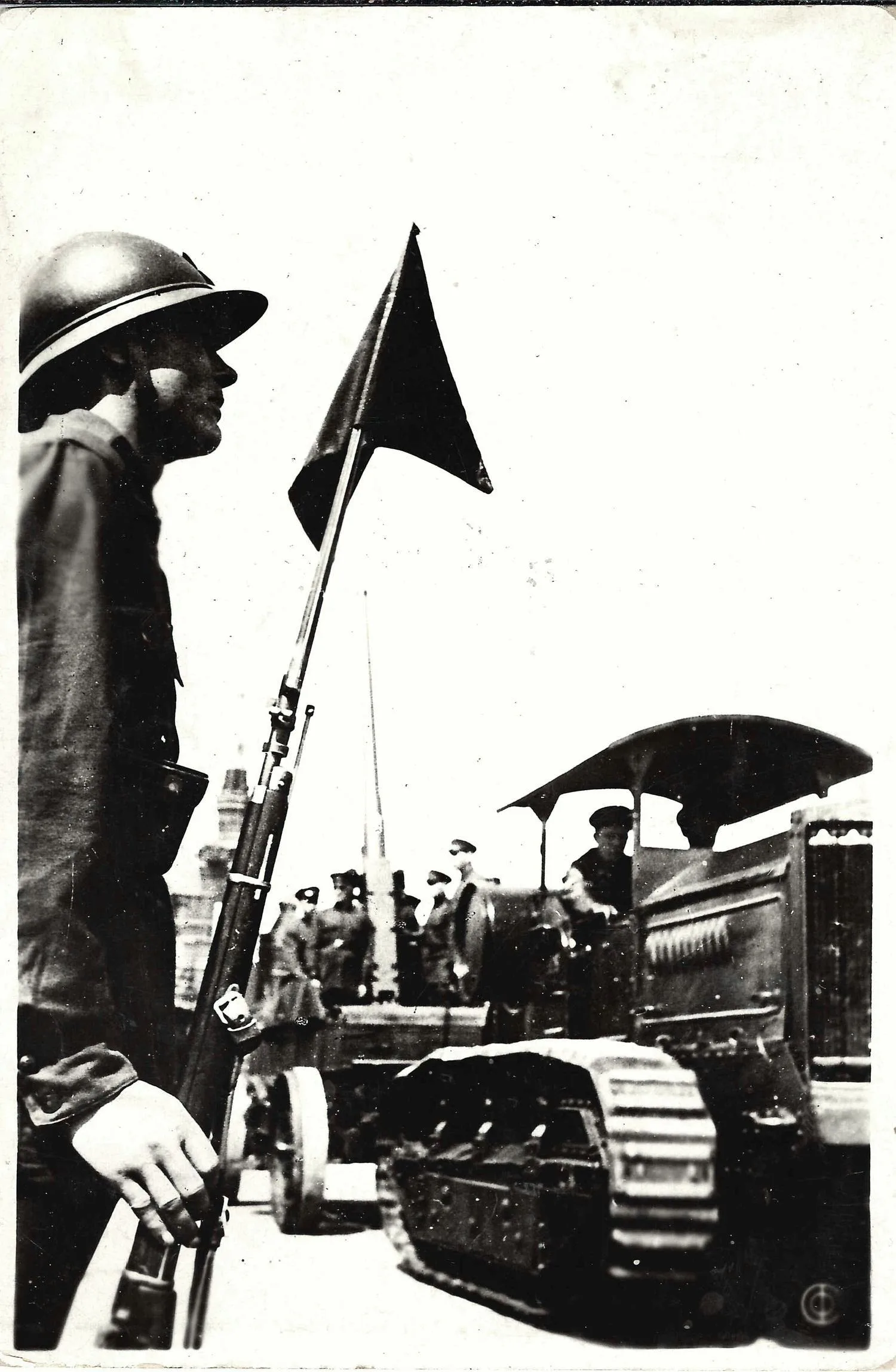 Фотооткрытка «Москва. Празднование 1 мая 1932 года». М.: Союзфото, 1932.