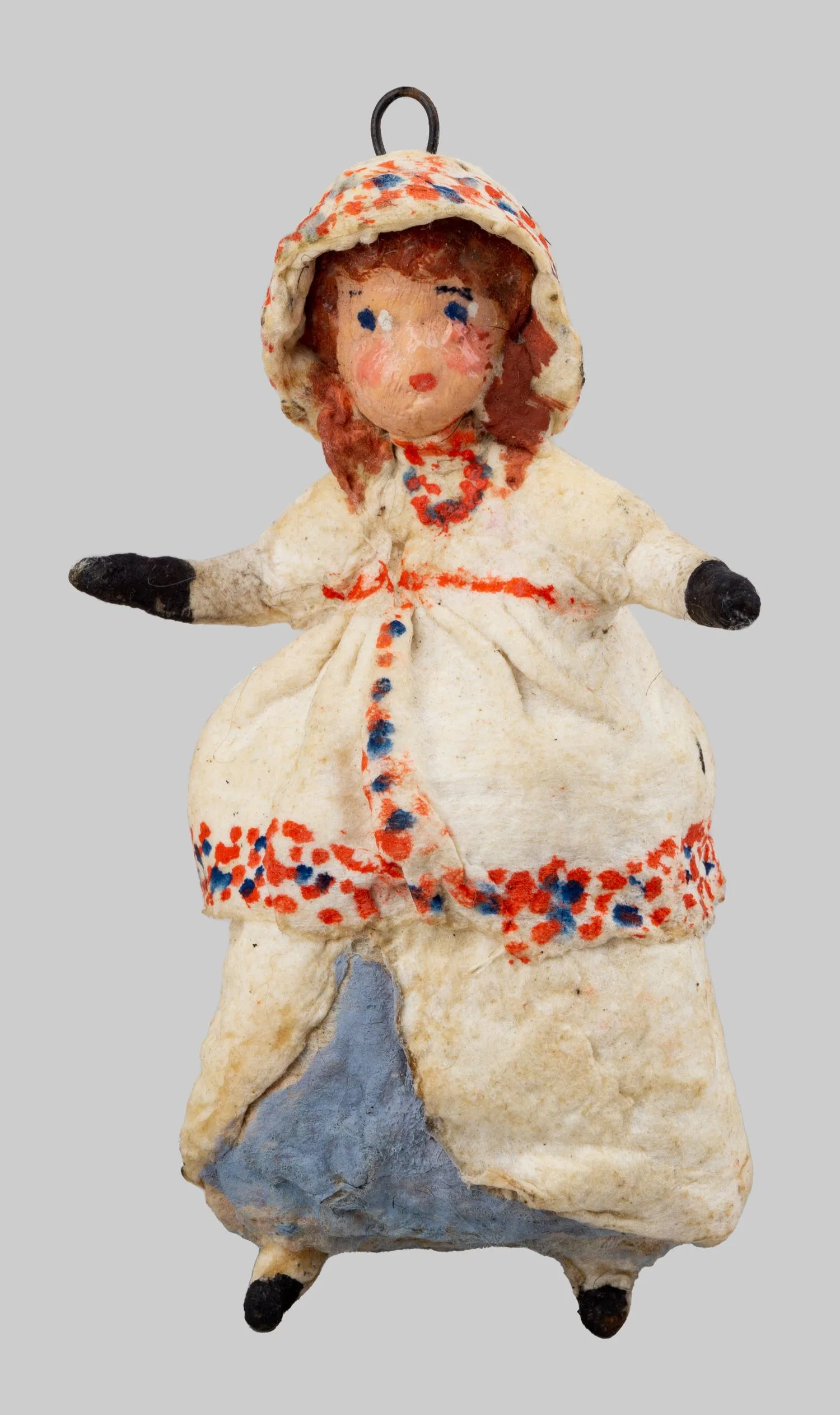 Елочная игрушка «Барышня в шляпе». СССР, 1930-50-е годы.
