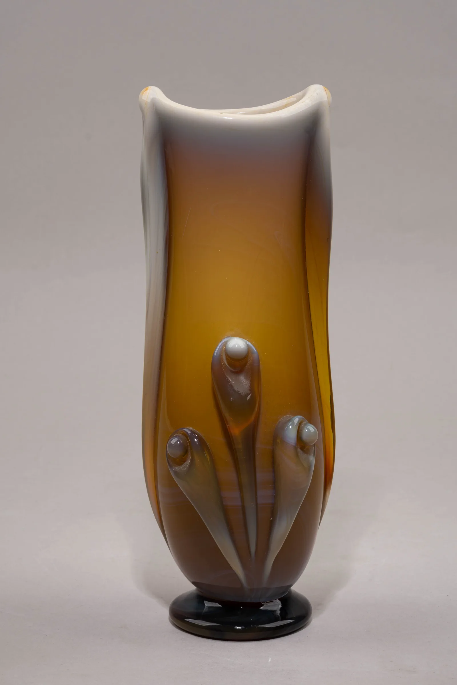 Ваза сульфидного стекла. СССР, завод «Красный май», 1960–1970-е годы.