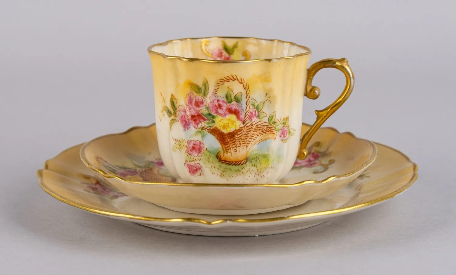 Чайное трио Nautilus Porcelain. Шотландия, конец XIX - начало ХХ века.