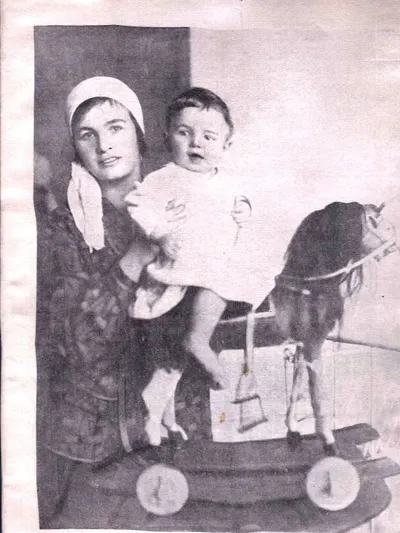 Фотография (на шёлке) ""Юный кавалерист"". СССР, 1920-е - 1930-е годы.