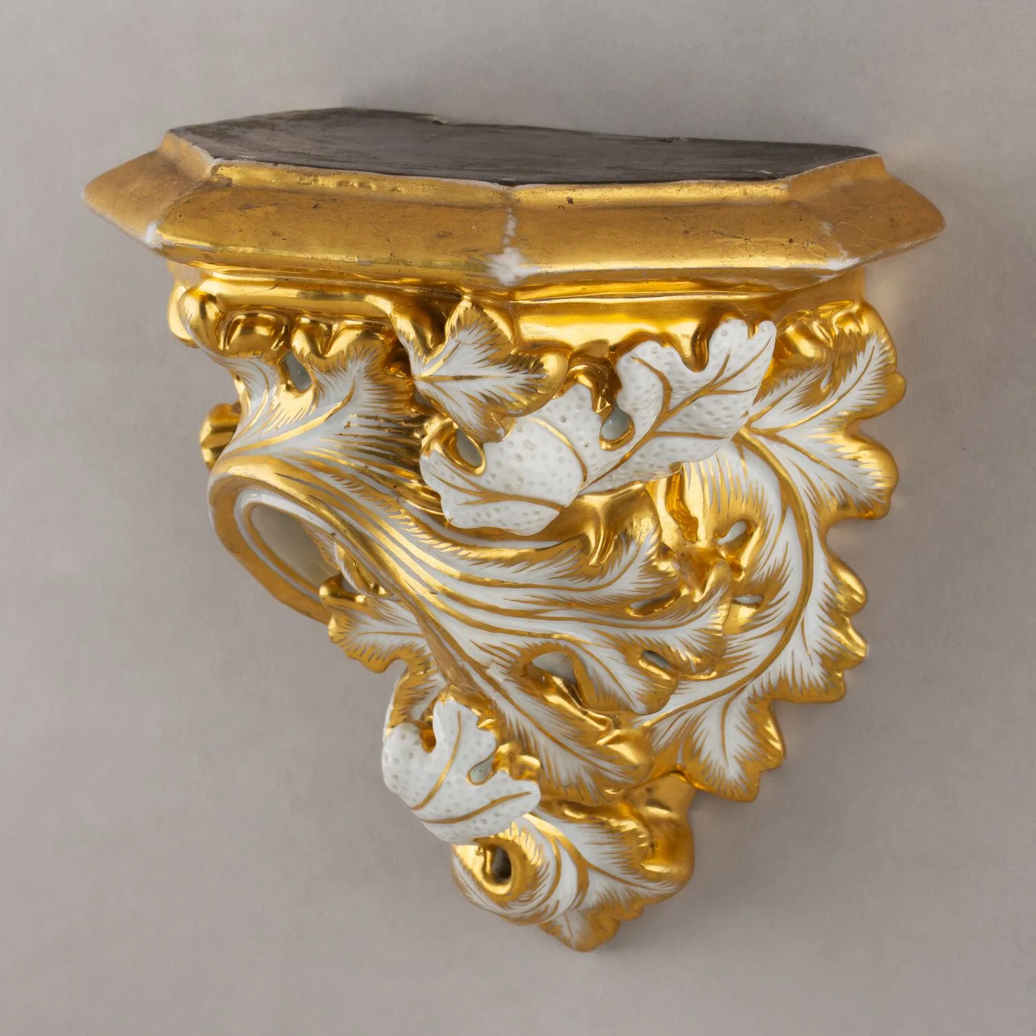 (Гарднер) Консоль рокайльная. Россия, фабрика Ф.Я. Гарднера, 1830-е годы.