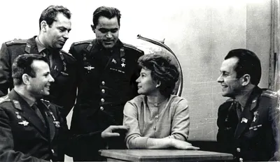 Фотография «Первые советские космонавты». 1963.