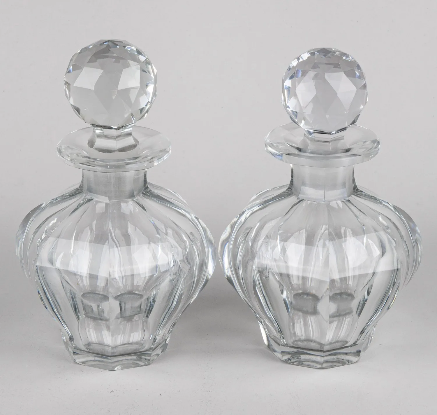 Парные флаконы с крышками. Франция, Styptan Paris, 1960-е годы.