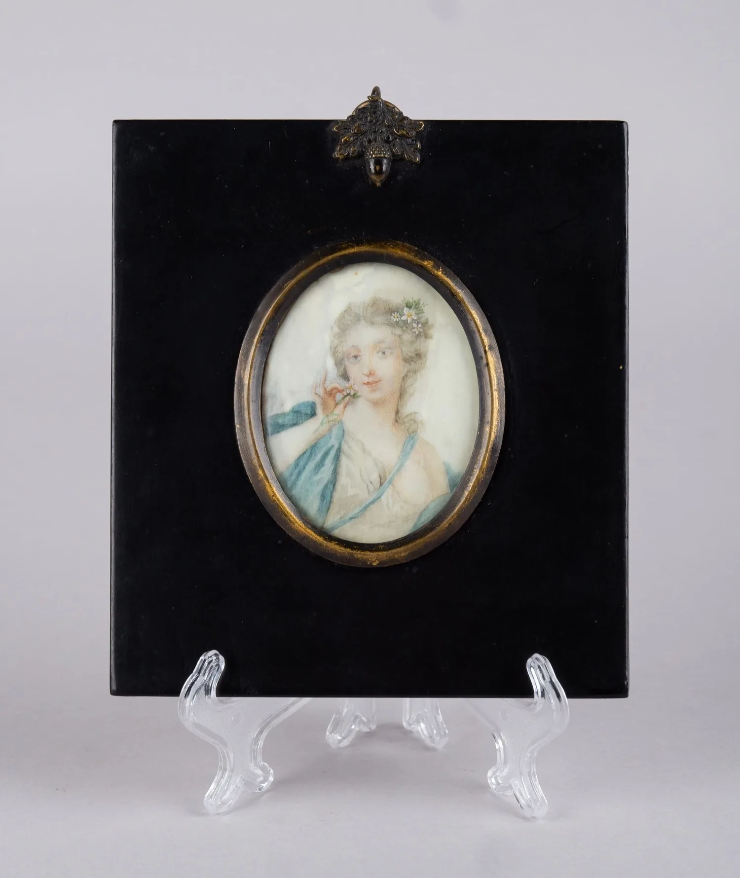 Миниатюрный портрет «Девушка с цветами». Франция, 1780 - 1790-е годы.