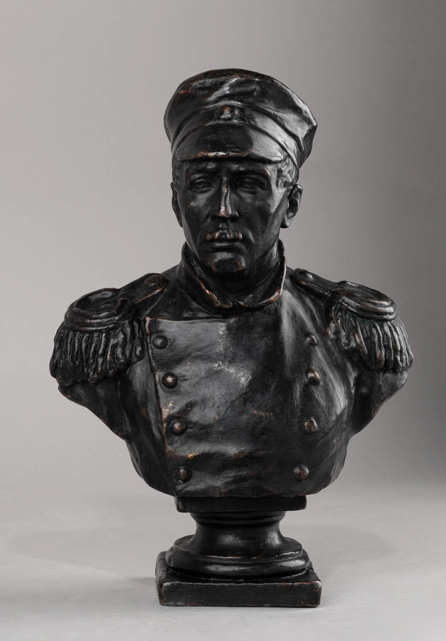 Портрет ""Бюст адмирала Нахимова"". СССР, автор модели С.В. Суханов. 1977.