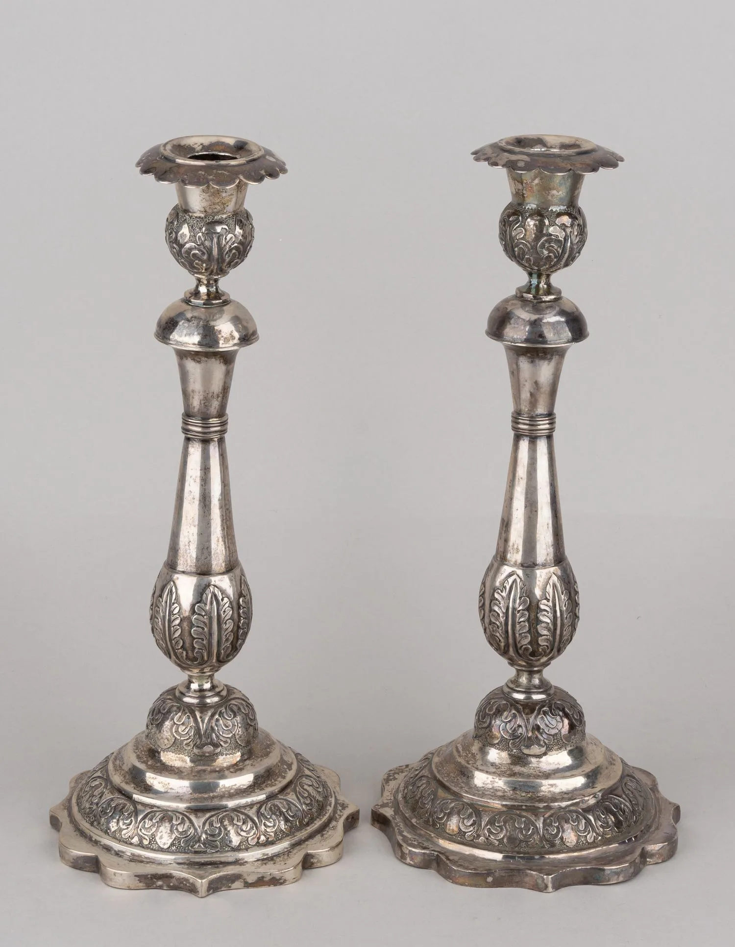 Подсвечники парные. Минск, 1857.